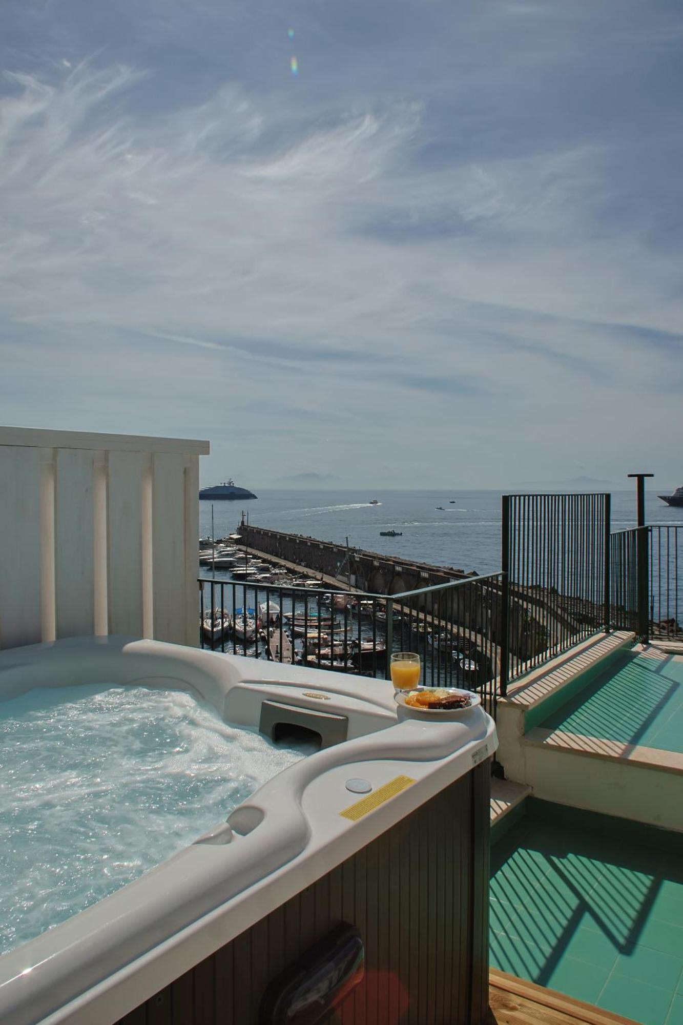 Aurora Hotel Amalfi